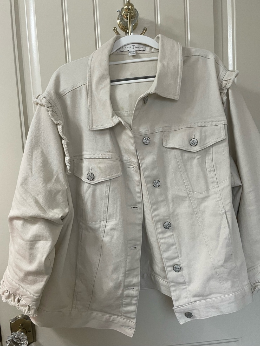 Women's Cream Ruffled Sleeve Jacket